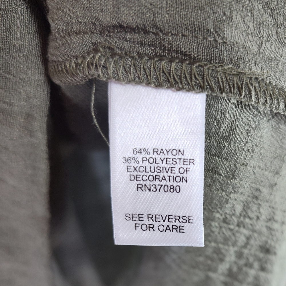 Olive Green ruffle sleeve top NWT - Picture 4 of 4